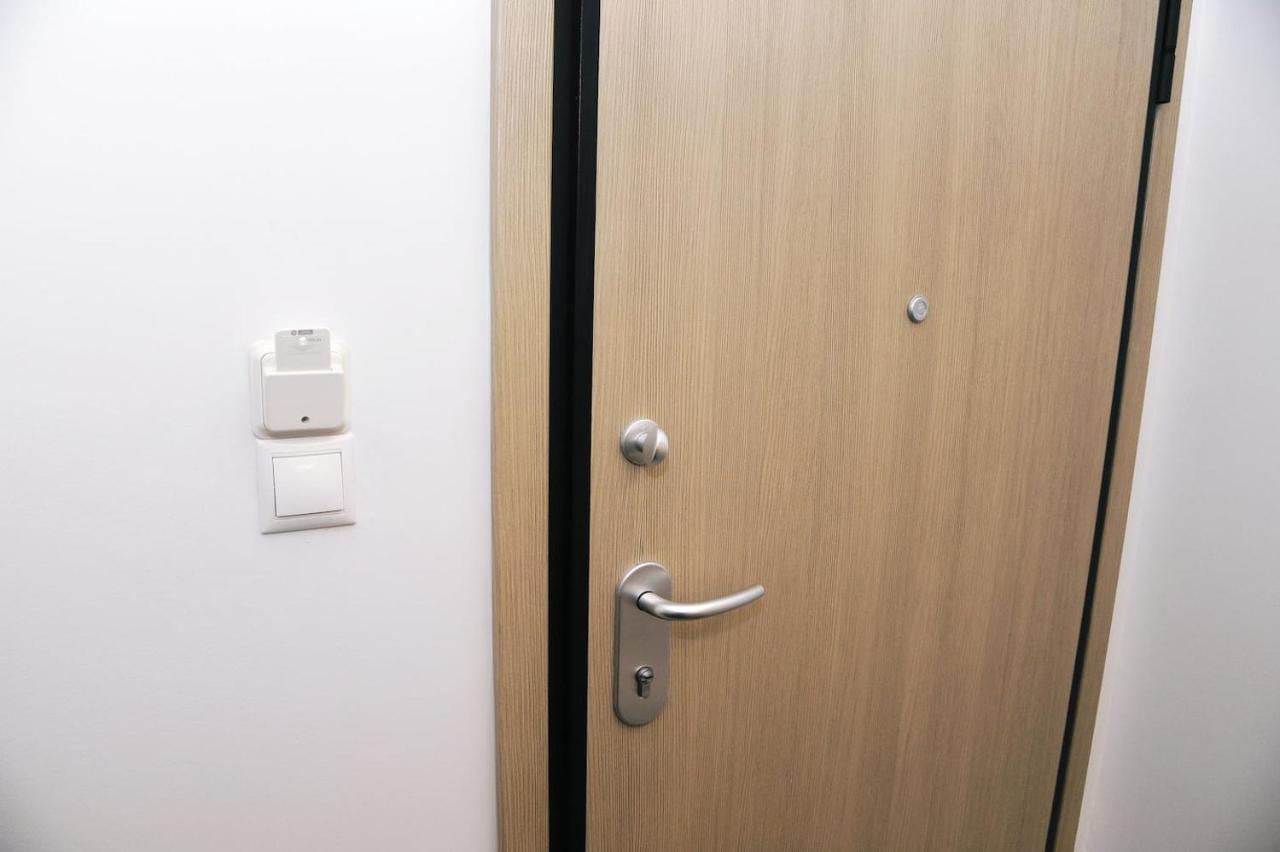 Freatida Apartment Пирей Экстерьер фото