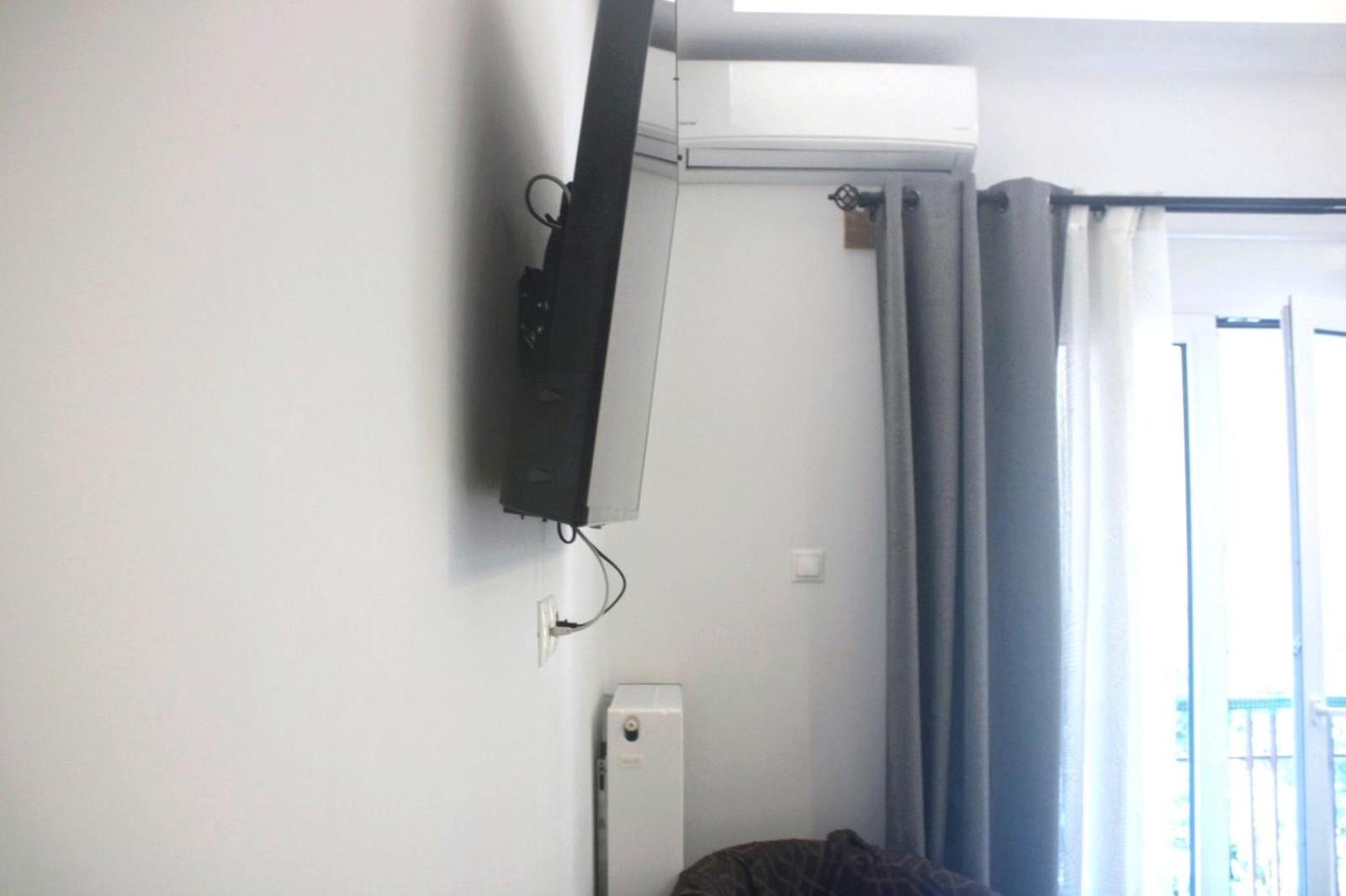 Freatida Apartment Пирей Экстерьер фото