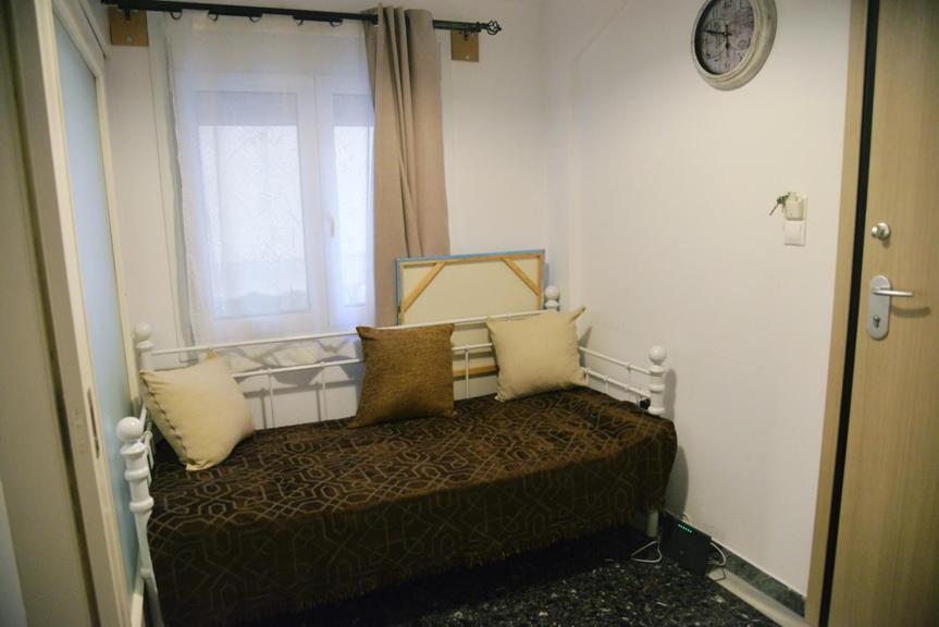 Freatida Apartment Пирей Экстерьер фото