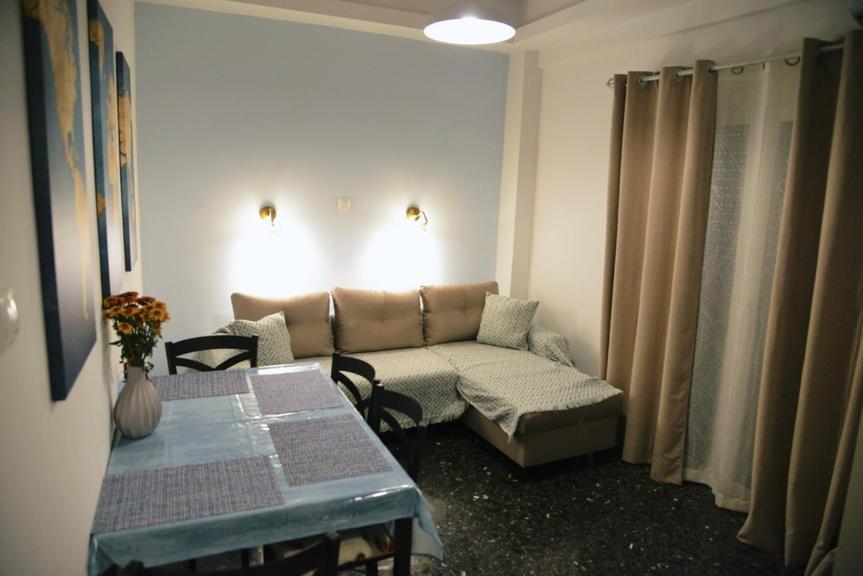Freatida Apartment Пирей Экстерьер фото