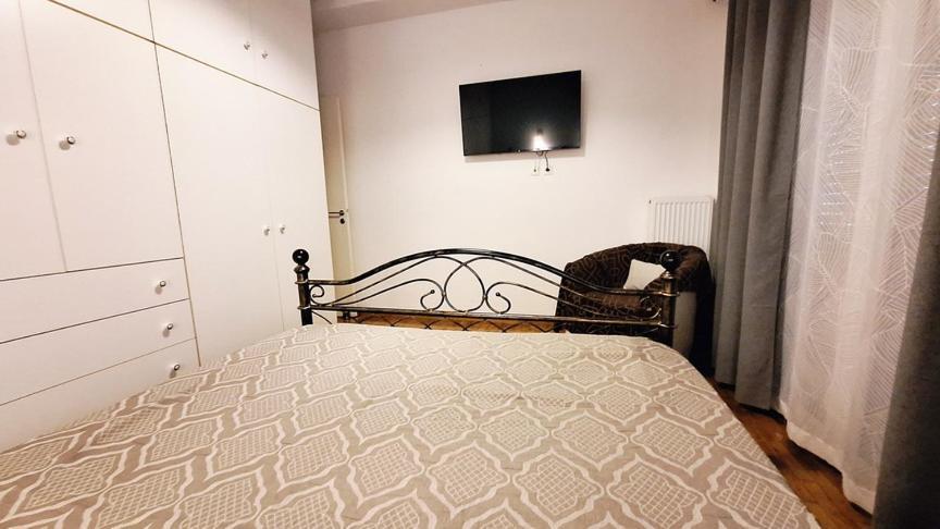 Freatida Apartment Пирей Экстерьер фото